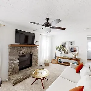 Charming East Escape Nashville