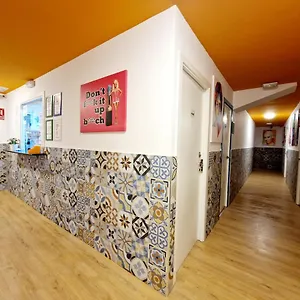 Arc House , Barcelona España