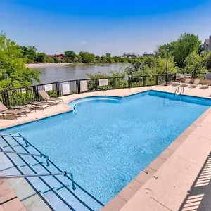 Riverfront Retreat Nashville